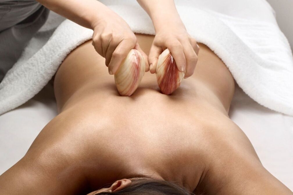 Method to eliminate pain in osteochondrosis - massage