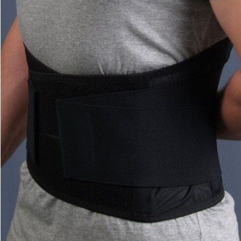 Fixing belt for the lower back in osteochondrosis